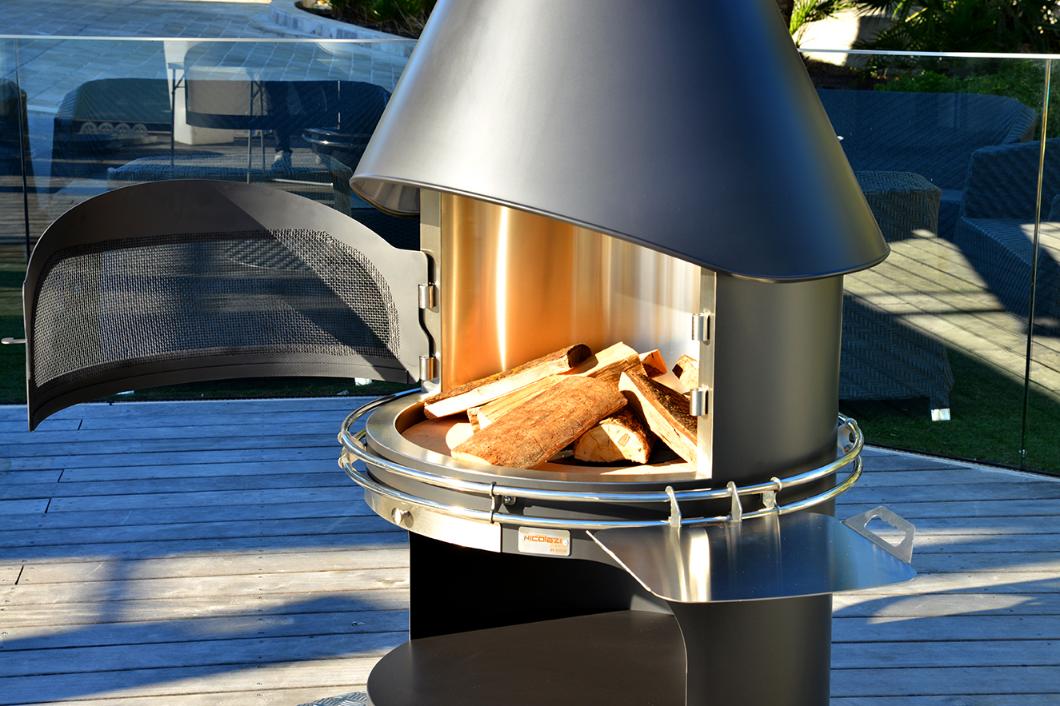 Sonsy Outdoor Fire Place and Pizza Oven, Perth